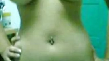 Lớn xnxx gái thủ dâm mang den Guten Zweck!