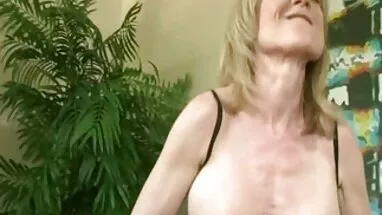 Rachel lót của gái xinh thủ dâm một mình cô mông giật (Phần 1)