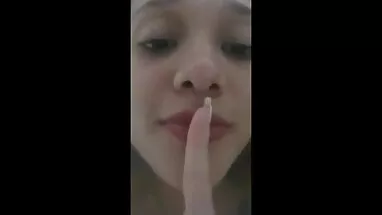 Vú mẹ phim xech thu ngựa một thiếu niên vào camera