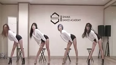 cô sex thu nguoi dit ngua
