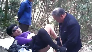 Trong phim sex thu ko che rừng